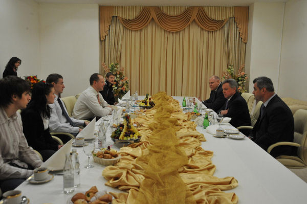 На приеме в честь Чемпиона России 2009 клуба ''Фаворит-Раменское' 'в Доме правительства Московской области, Красногорск